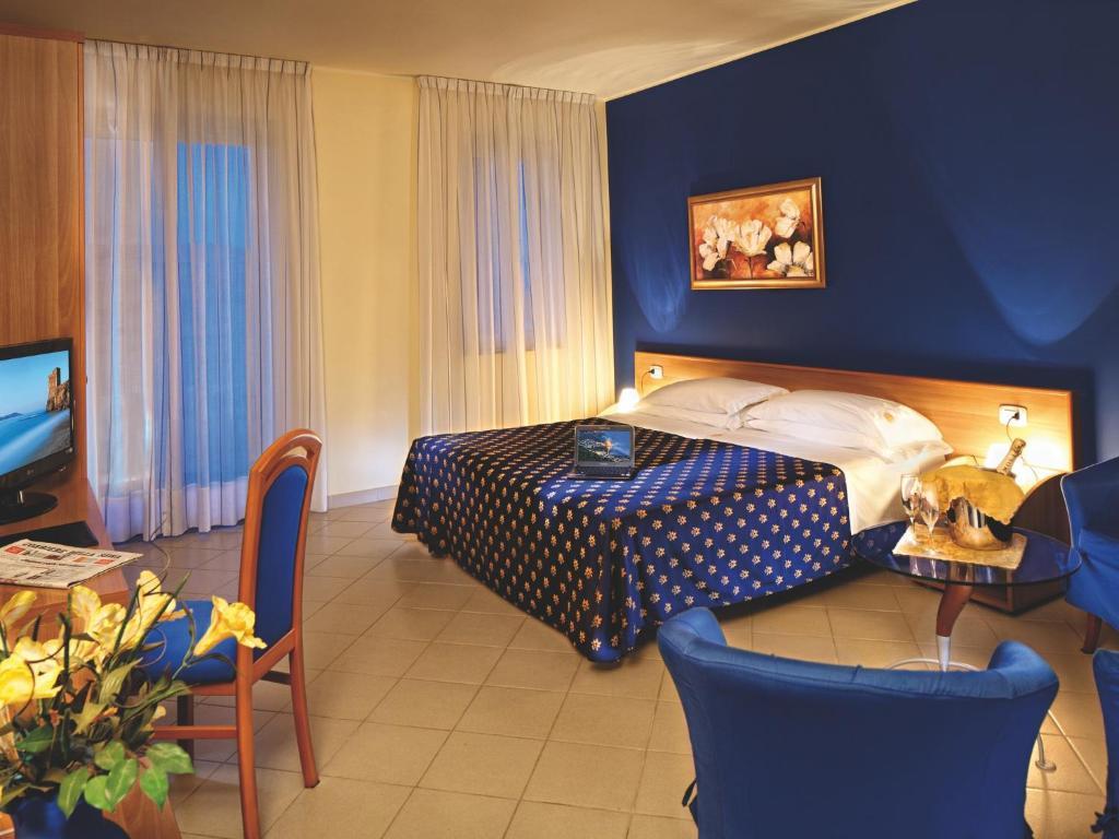 Riviera Del Sole Hotel Resort Spa Piraino Δωμάτιο φωτογραφία